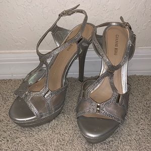 Gianni Bini Prom Heals